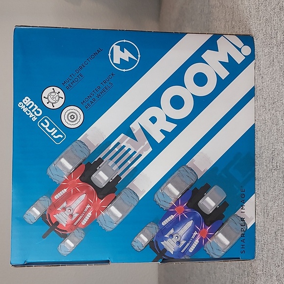 Sharper Image Thunder Tumbler Wireless Remote Control 360° Spinning Red Car NWT - Picture 4 of 13